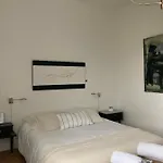 Bed & Breakfast La Boutique Mj Decoration Vous Propose De Decouvrir Ses Deux D'hotes