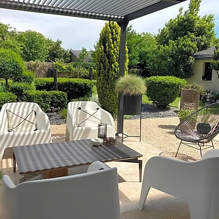 La Boutique Mj Decoration Vous Propose De Decouvrir Ses Deux D'hotes 3* 杜埃拉方丹