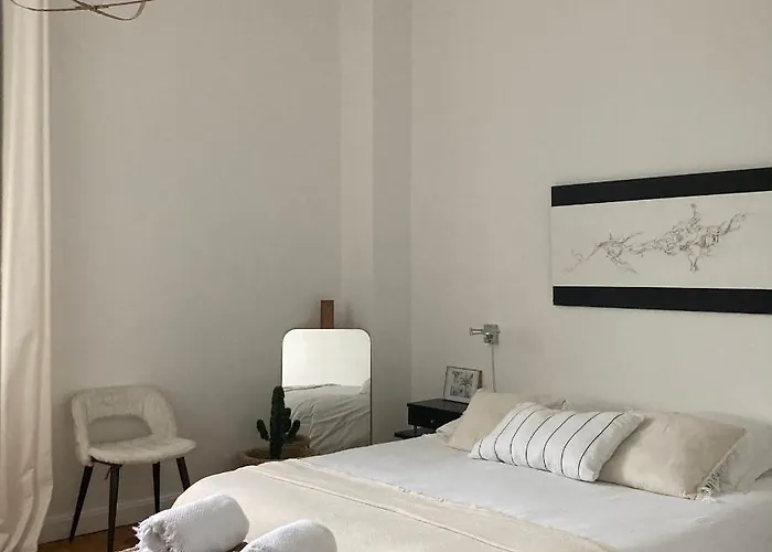 La Boutique Mj Decoration Vous Propose De Decouvrir Ses Deux D'hotes Bed & Breakfast Doue-la-Fontaine