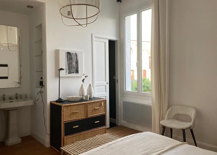 Bed & Breakfast La Boutique Mj Decoration Vous Propose De Decouvrir Ses Deux D'hotes