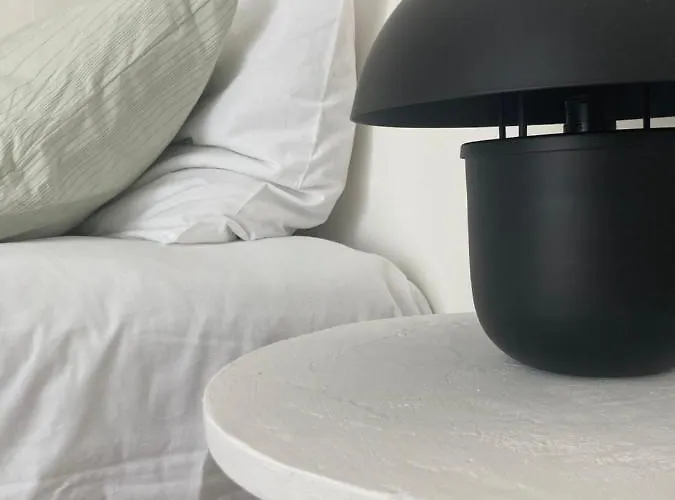 Bed & Breakfast La Boutique Mj Decoration Vous Propose De Decouvrir Ses Deux D'hotes Doue-la-Fontaine